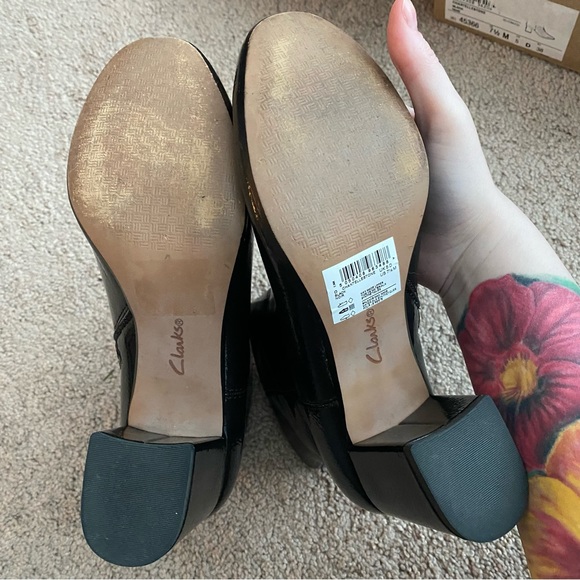 Clarks Chantelle Stone Patent Boots Black Ankle Booties Size 7.5 - Picture 8 of 11